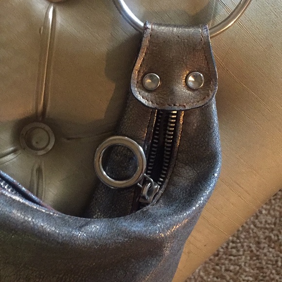 Gold | Distressed Handbag - Picture 7 of 7